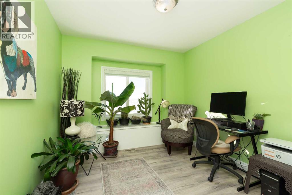 80 Canyon Boulevard W, Lethbridge, Alberta  T1K 6W7 - Photo 23 - A2296793