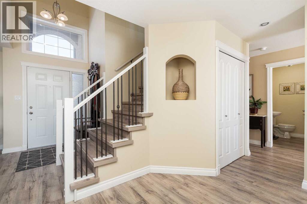 80 Canyon Boulevard W, Lethbridge, Alberta  T1K 6W7 - Photo 4 - A2296793