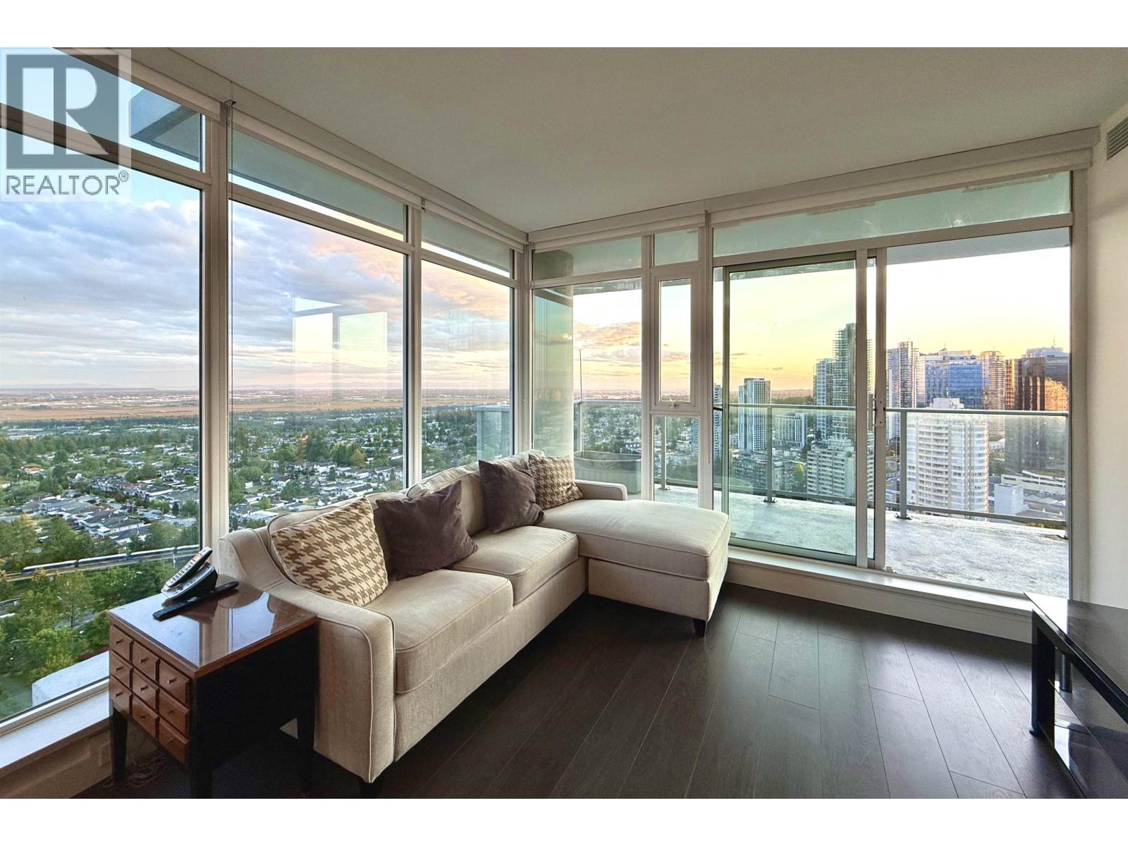 3703 6538 NELSON AVENUE, Burnaby, British Columbia