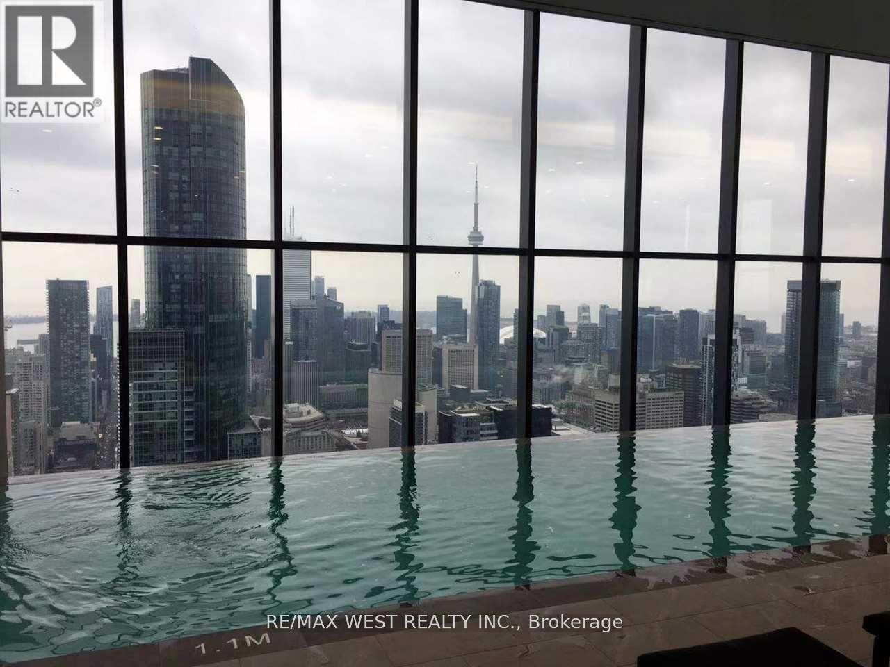 1705 - 7 Grenville Street, Toronto, Ontario  M4Y 0E9 - Photo 2 - C12937588