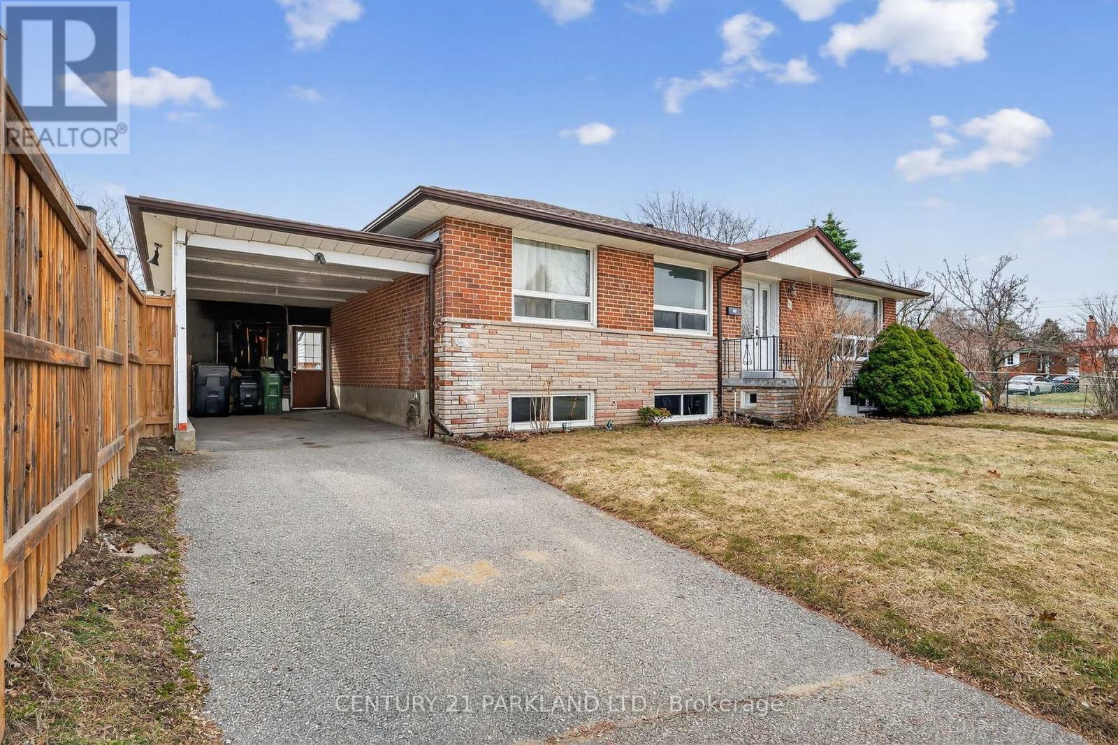 63 Brantwood Drive, Toronto, Ontario  M1H 2G5 - Photo 2 - E12937556
