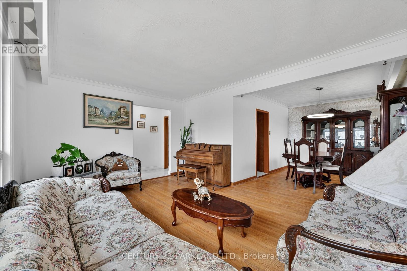 63 Brantwood Drive, Toronto, Ontario  M1H 2G5 - Photo 6 - E12937556