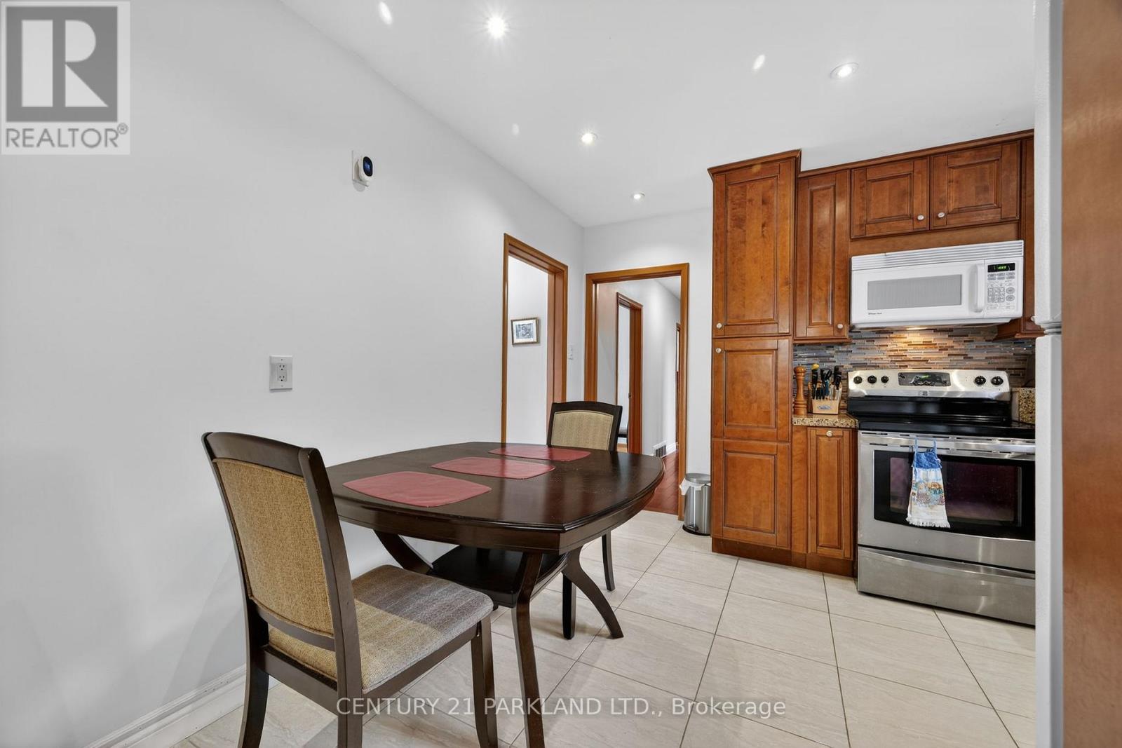 63 Brantwood Drive, Toronto, Ontario  M1H 2G5 - Photo 9 - E12937556