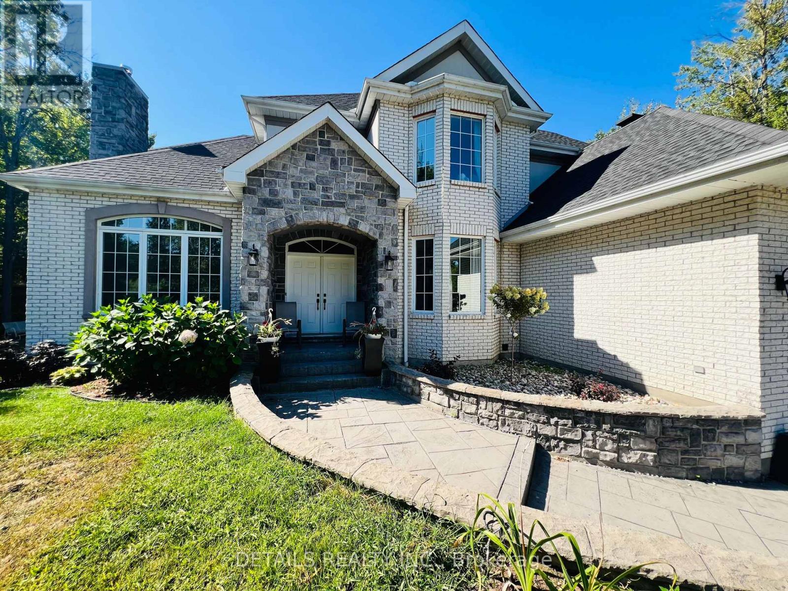 461 John Aselford Drive, Ottawa, Ontario  K2W 1A8 - Photo 3 - X12937544