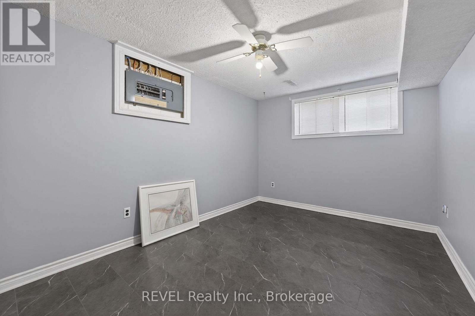 19 Lynwood Drive, Hamilton (Stoney Creek), Ontario  L8E 3E7 - Photo 36 - X12937552