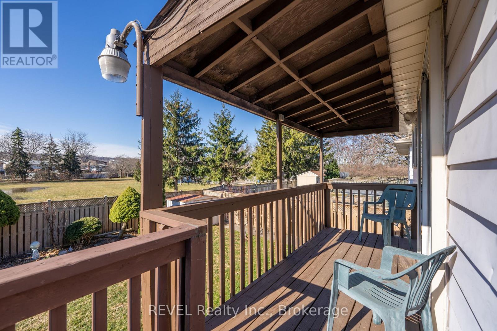 19 Lynwood Drive, Hamilton (Stoney Creek), Ontario  L8E 3E7 - Photo 43 - X12937552