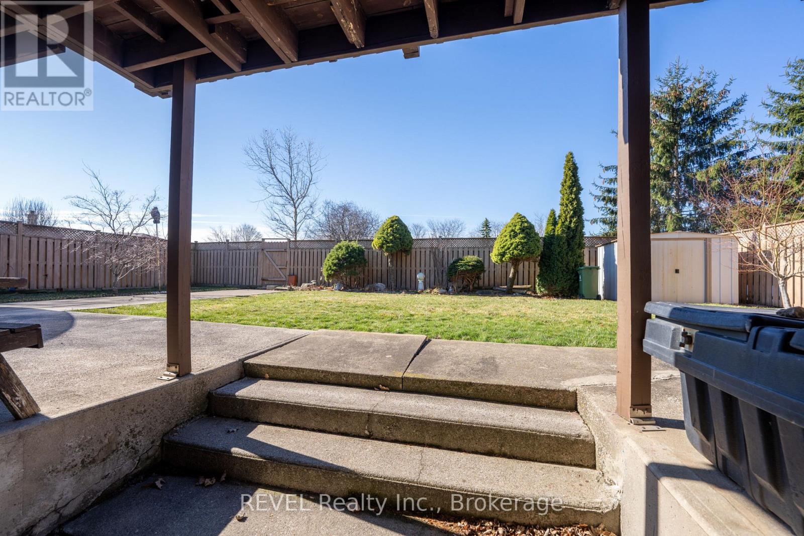 19 Lynwood Drive, Hamilton (Stoney Creek), Ontario  L8E 3E7 - Photo 46 - X12937552