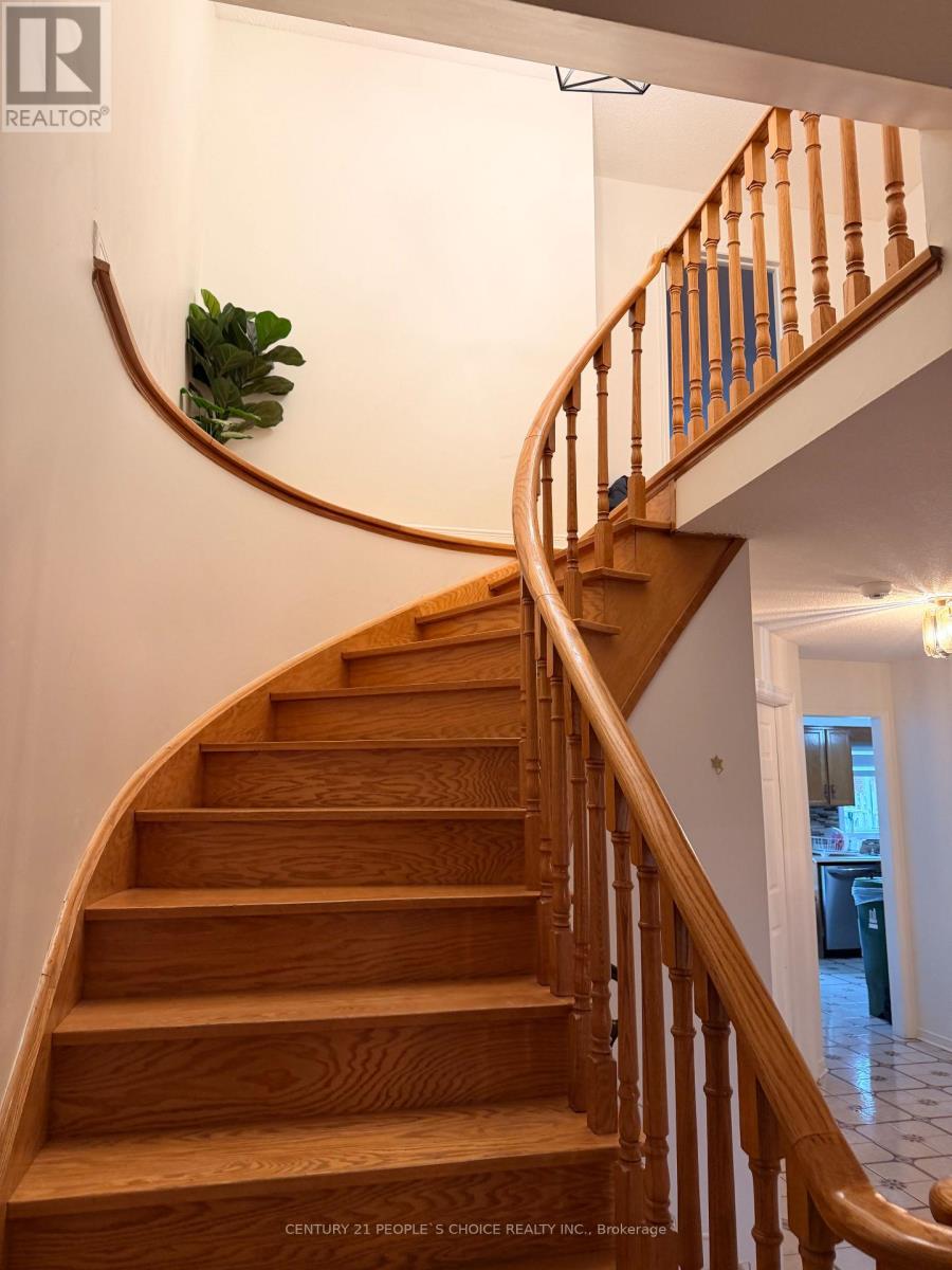 Main (Room) - 43 Bordeaux Circuit, Toronto, Ontario M9V 4Z1 - Photo 18 - W12906114