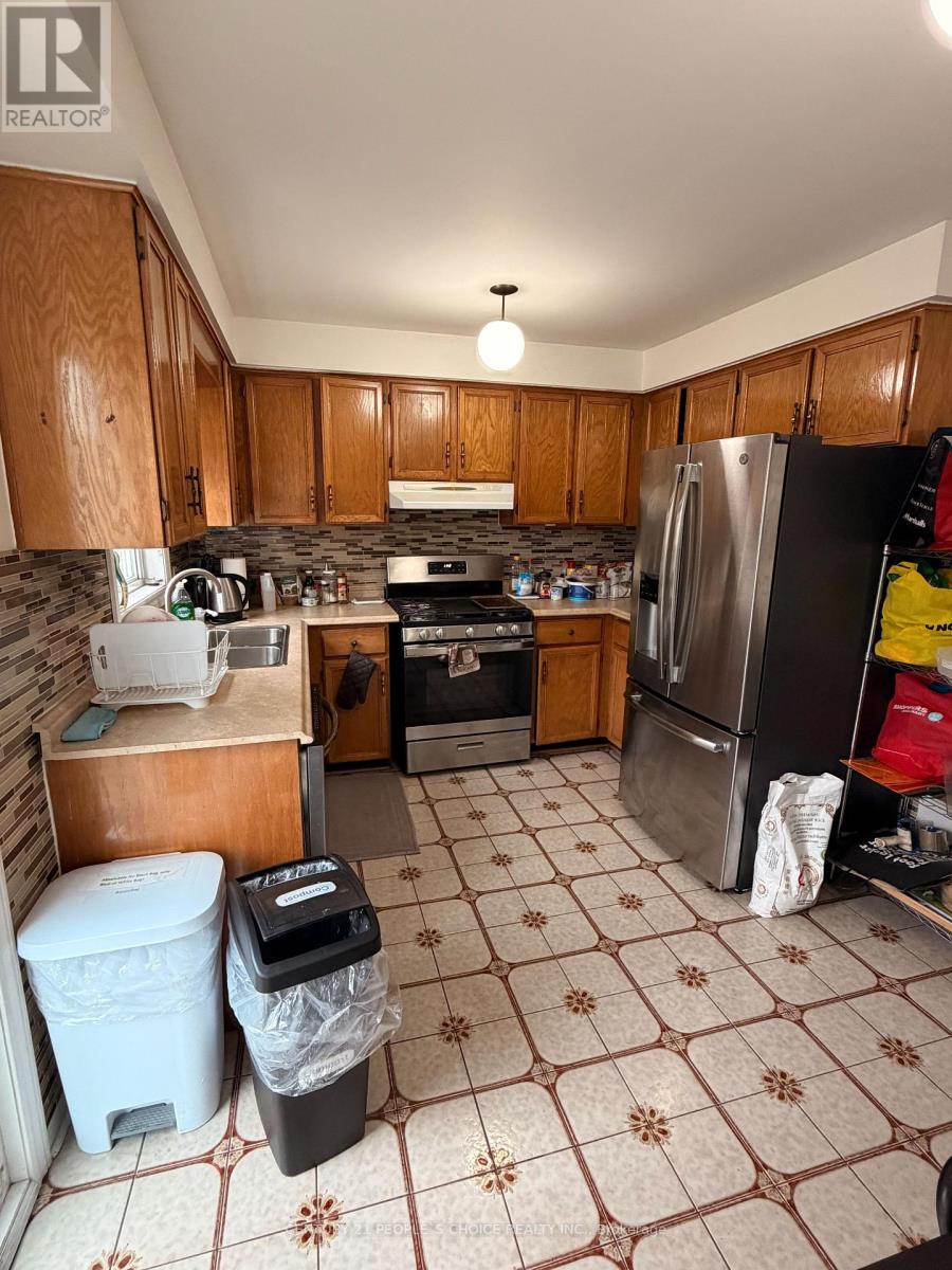 Main (Room) - 43 Bordeaux Circuit, Toronto, Ontario M9V 4Z1 - Photo 21 - W12906114