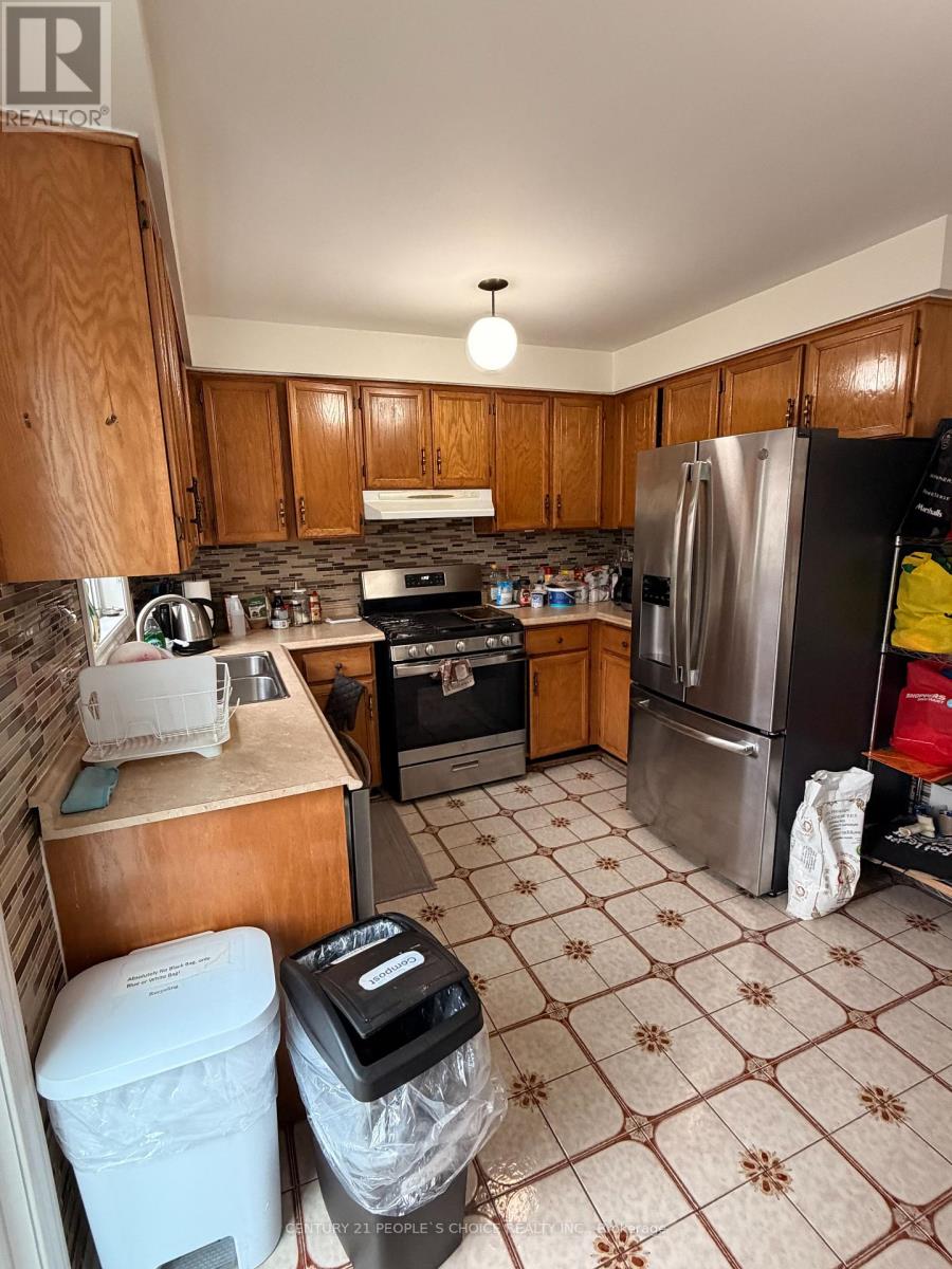 Main (Room) - 43 Bordeaux Circuit, Toronto, Ontario M9V 4Z1 - Photo 3 - W12906114