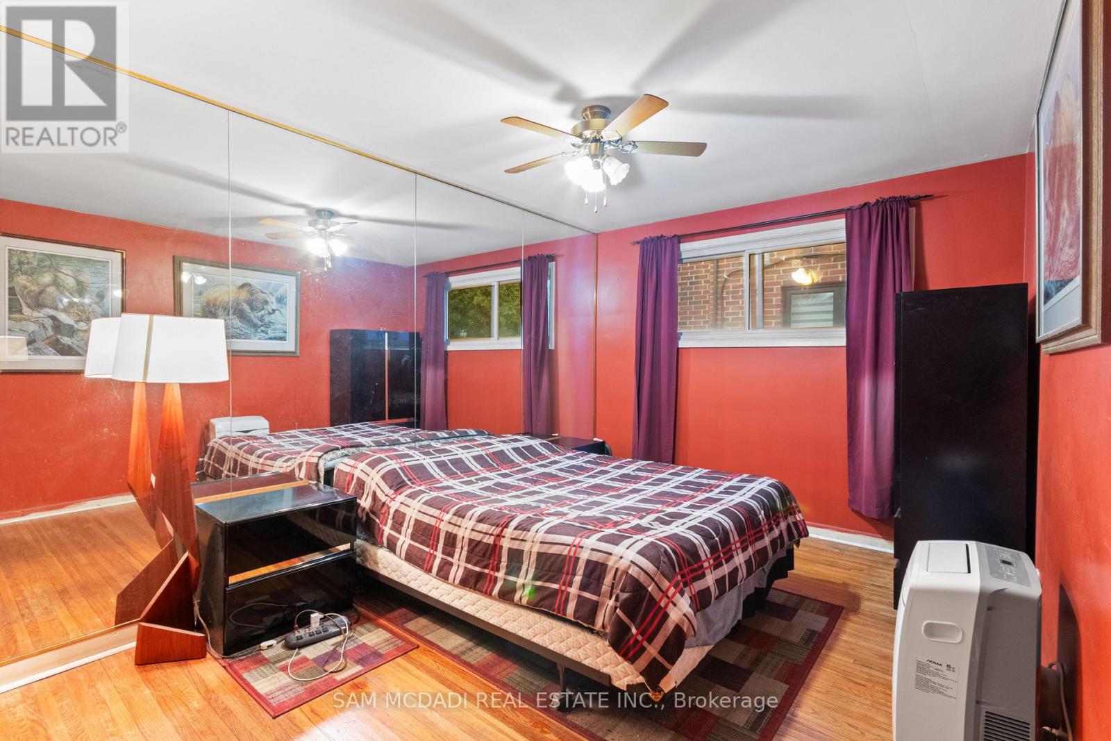 1294 Pinegrove Road, Oakville, Ontario  L6L 2X3 - Photo 17 - W12937582