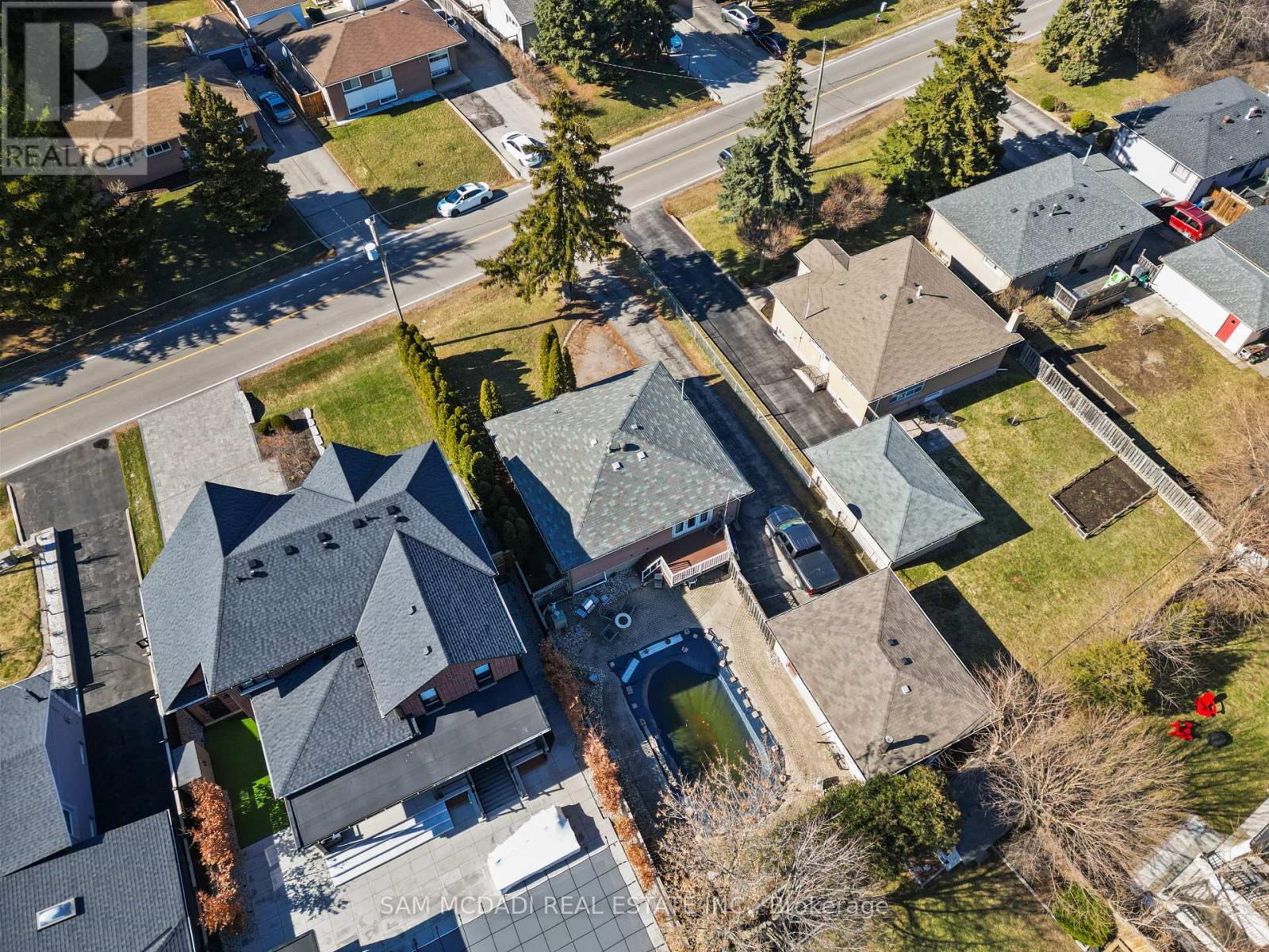 1294 Pinegrove Road, Oakville, Ontario  L6L 2X3 - Photo 22 - W12937582