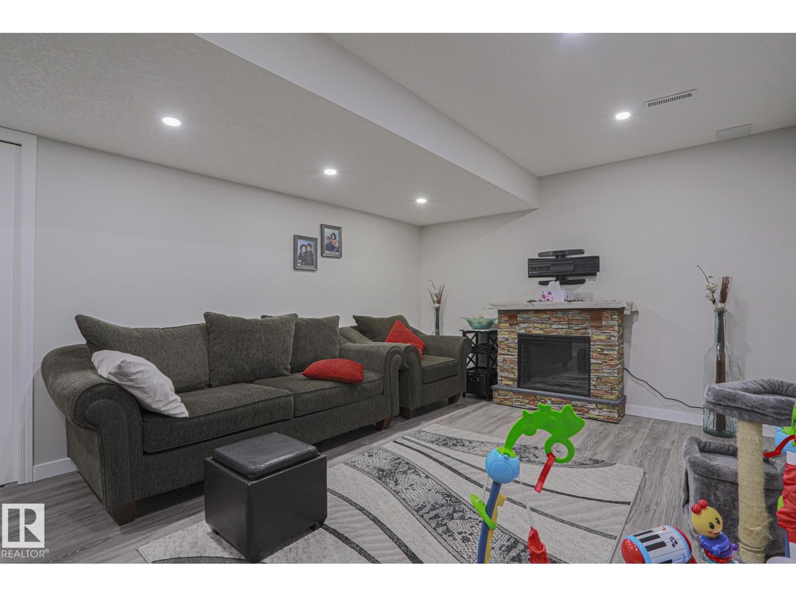 5416 162b Av Nw, Edmonton, Alberta  T5Y 0G2 - Photo 35 - E4479487