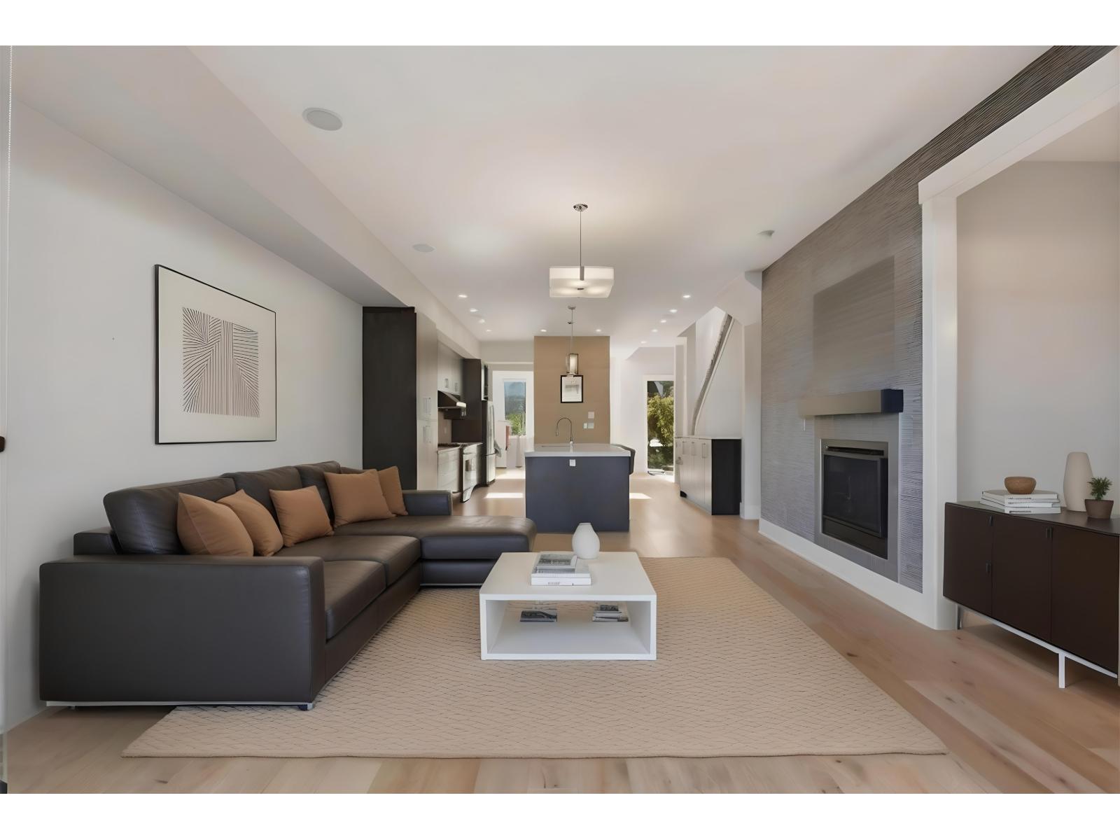 15871 28 AVENUE, Surrey, British Columbia