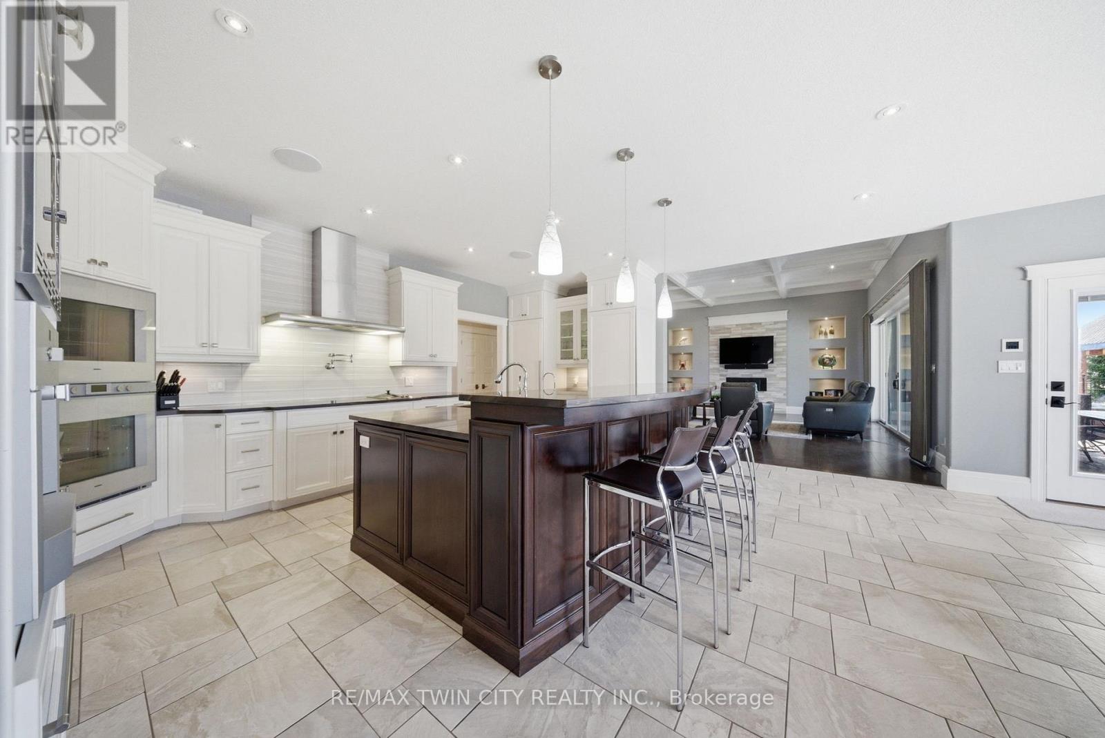 29 Wallace Court, Brantford, Ontario  N3T 5L7 - Photo 11 - X12937602