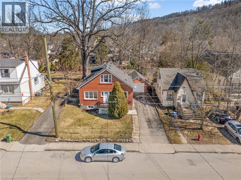 23 Clifford Street, Hamilton, Ontario  L8S 2Z7 - Photo 3 - 40814056
