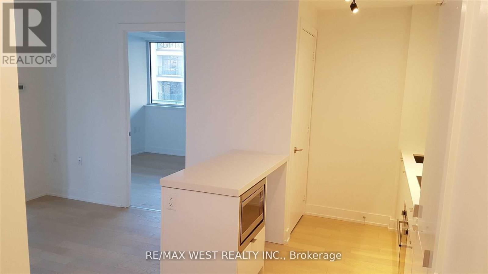 1705 - 7 Grenville Street, Toronto, Ontario  M4Y 0E9 - Photo 9 - C12937588