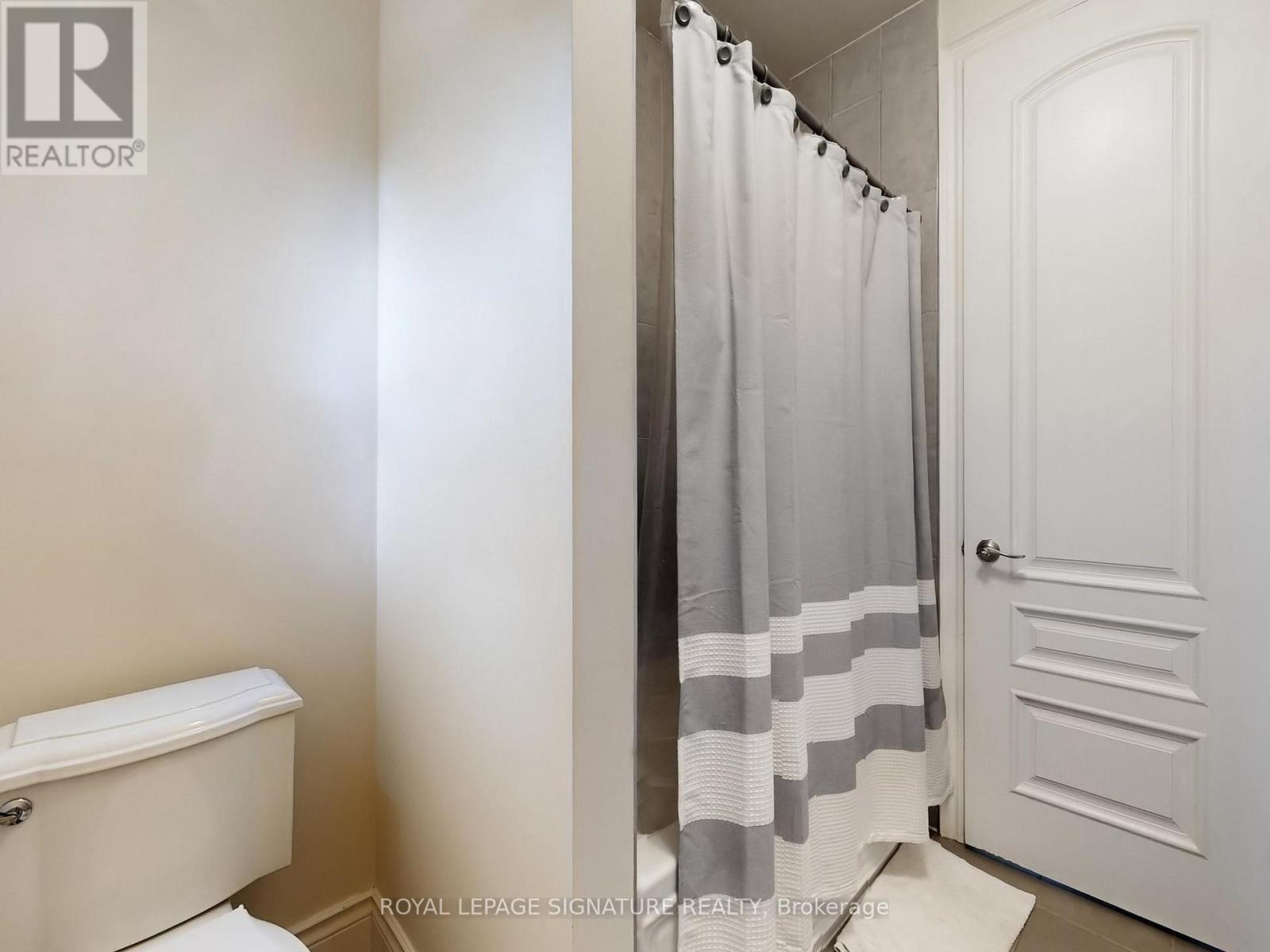 35 Annsleywood Court, Vaughan, Ontario  L4H 3N5 - Photo 24 - N12934892