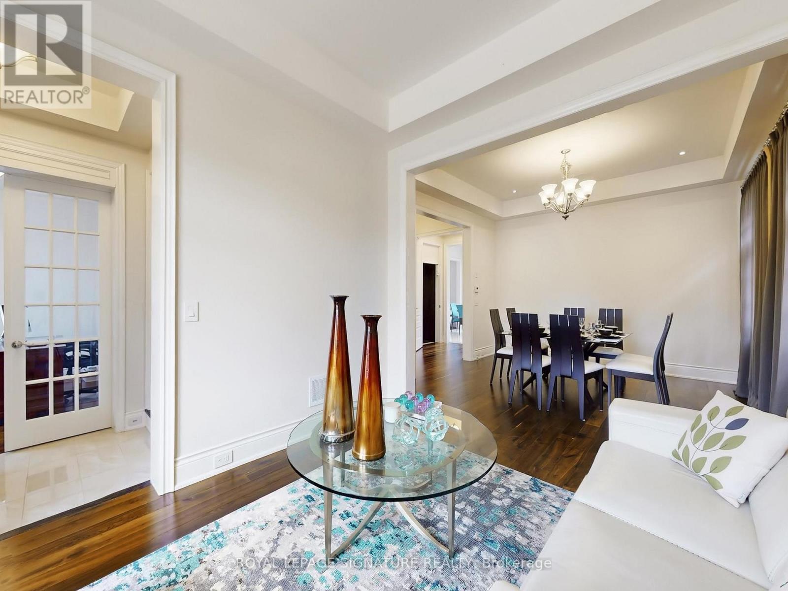 35 Annsleywood Court, Vaughan, Ontario  L4H 3N5 - Photo 6 - N12934892