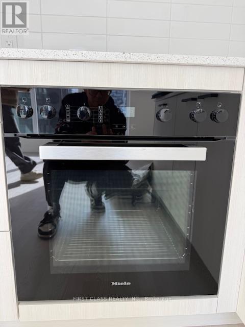 2604 - 1 Quarrington Lane, Toronto, Ontario  M3C 0S4 - Photo 18 - C12925388