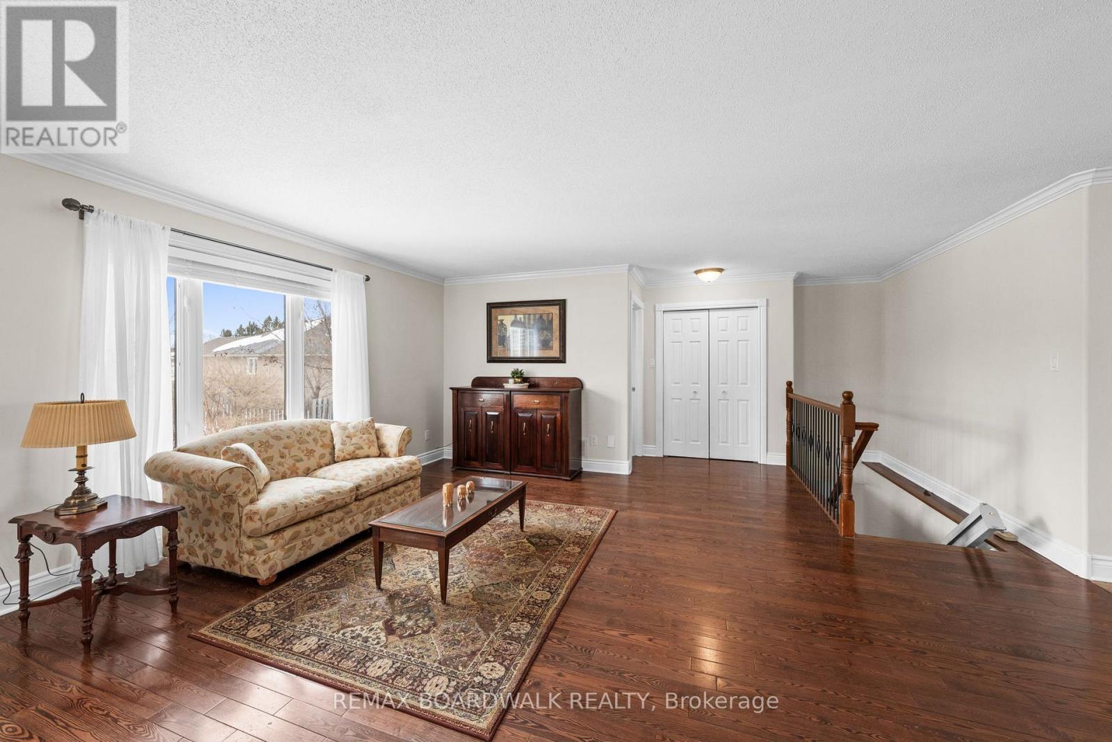 110 Templeton Court, North Grenville, Ontario  K0G 1J0 - Photo 5 - X12847752