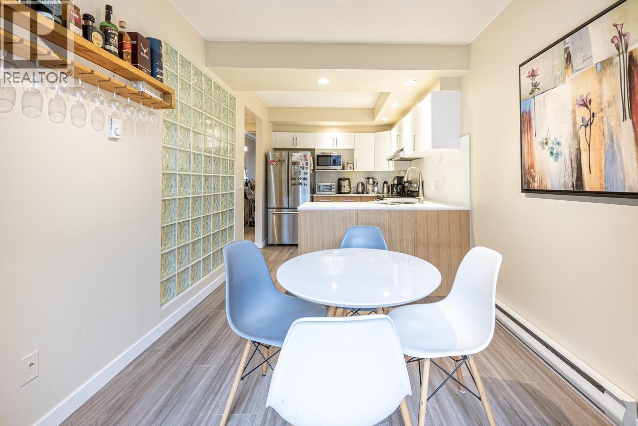 206 3151 Woodbine Drive, North Vancouver, British Columbia  V7R 2S4 - Photo 4 - R3104664