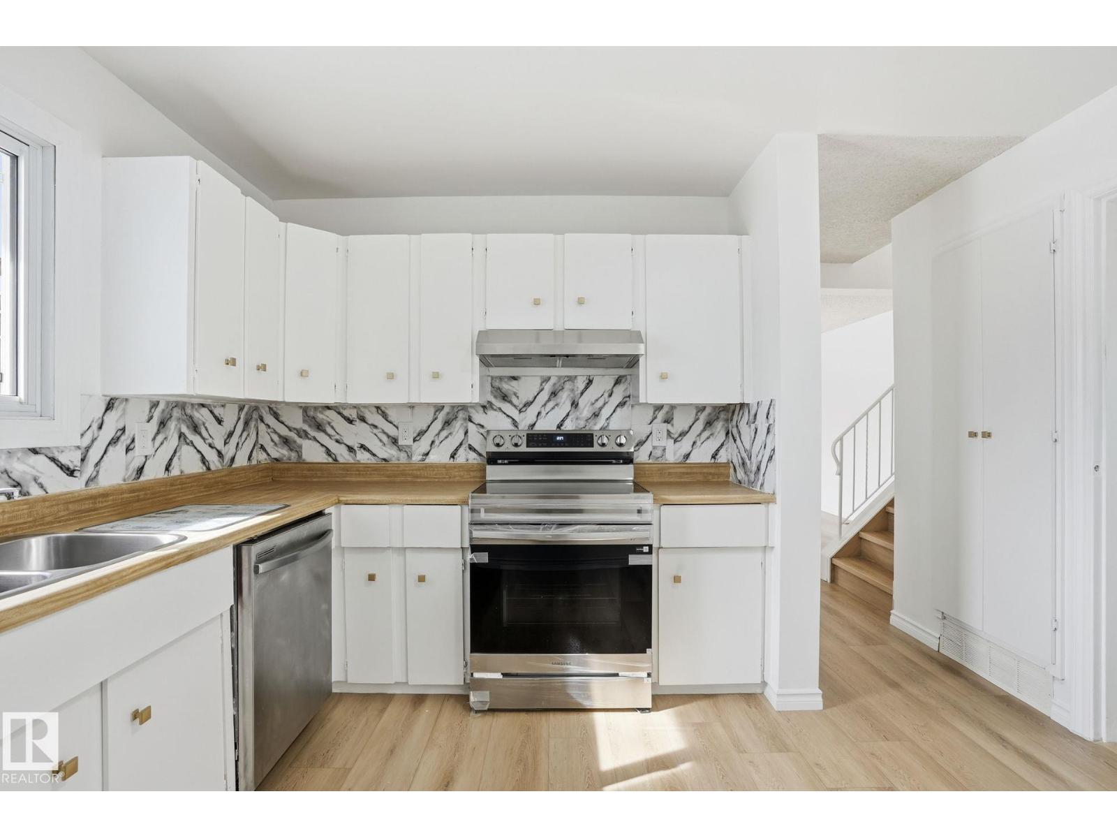 202 Kaskitayo Ct Nw, Edmonton, Alberta  T6J 3T3 - Photo 13 - E4479599