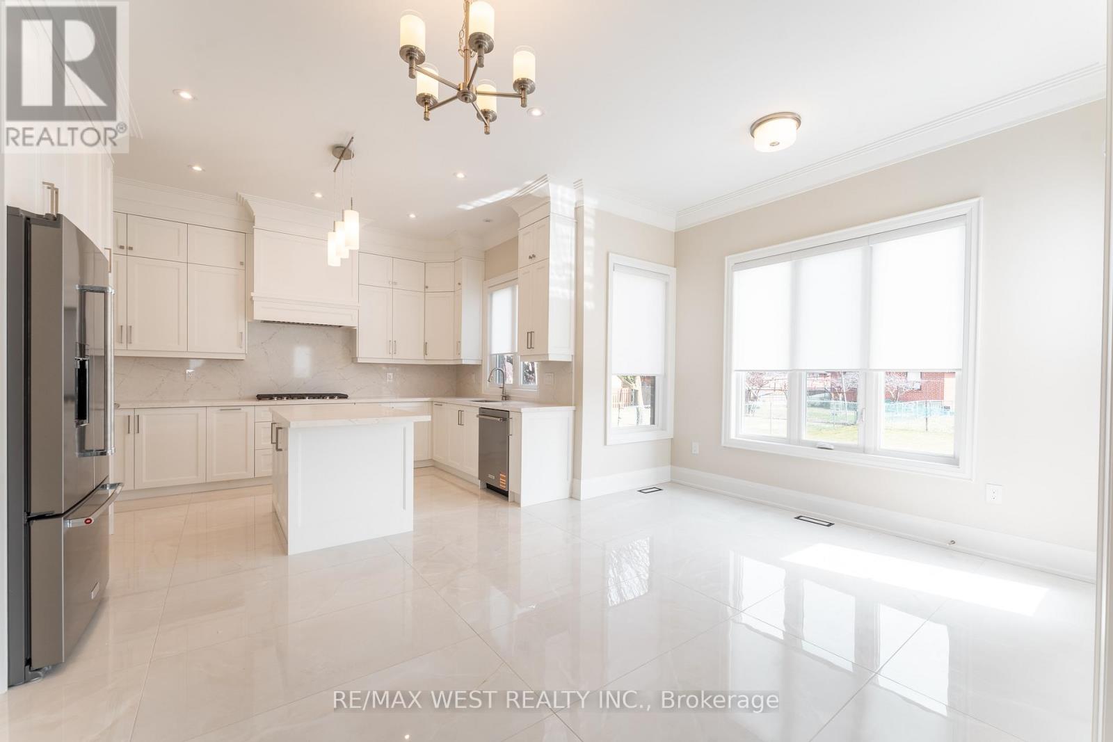 119 Jay Street, Toronto, Ontario  M6L 2M3 - Photo 9 - W12937606