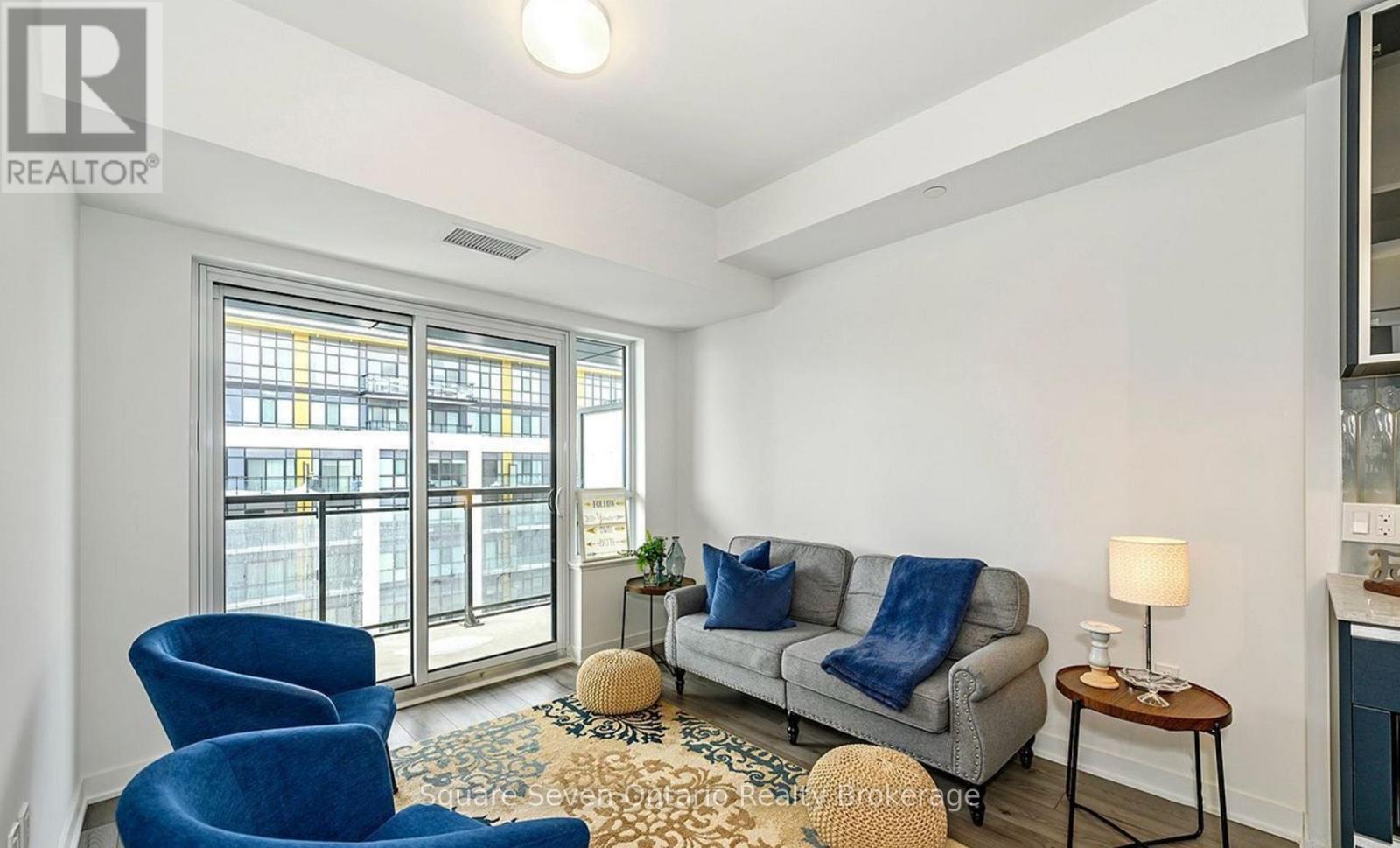 820 - 395 Dundas Street, Oakville, Ontario  L6M 4M2 - Photo 5 - W12937620