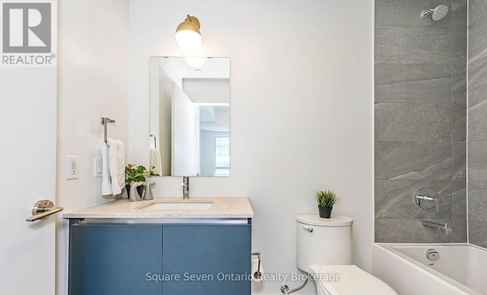 820 - 395 Dundas Street, Oakville, Ontario  L6M 4M2 - Photo 6 - W12937620