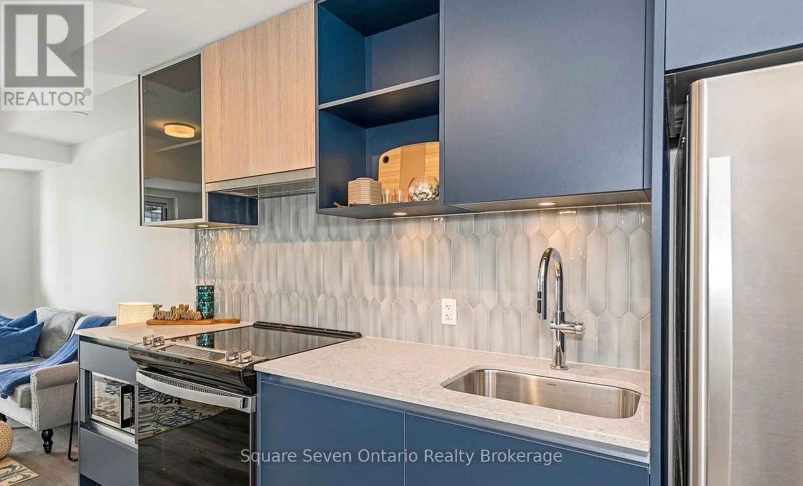 820 - 395 Dundas Street, Oakville, Ontario  L6M 4M2 - Photo 9 - W12937620