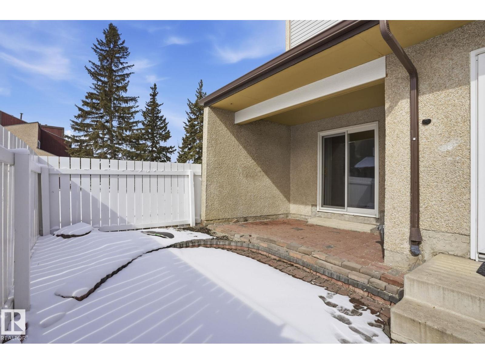 202 Kaskitayo Ct Nw, Edmonton, Alberta  T6J 3T3 - Photo 3 - E4479599