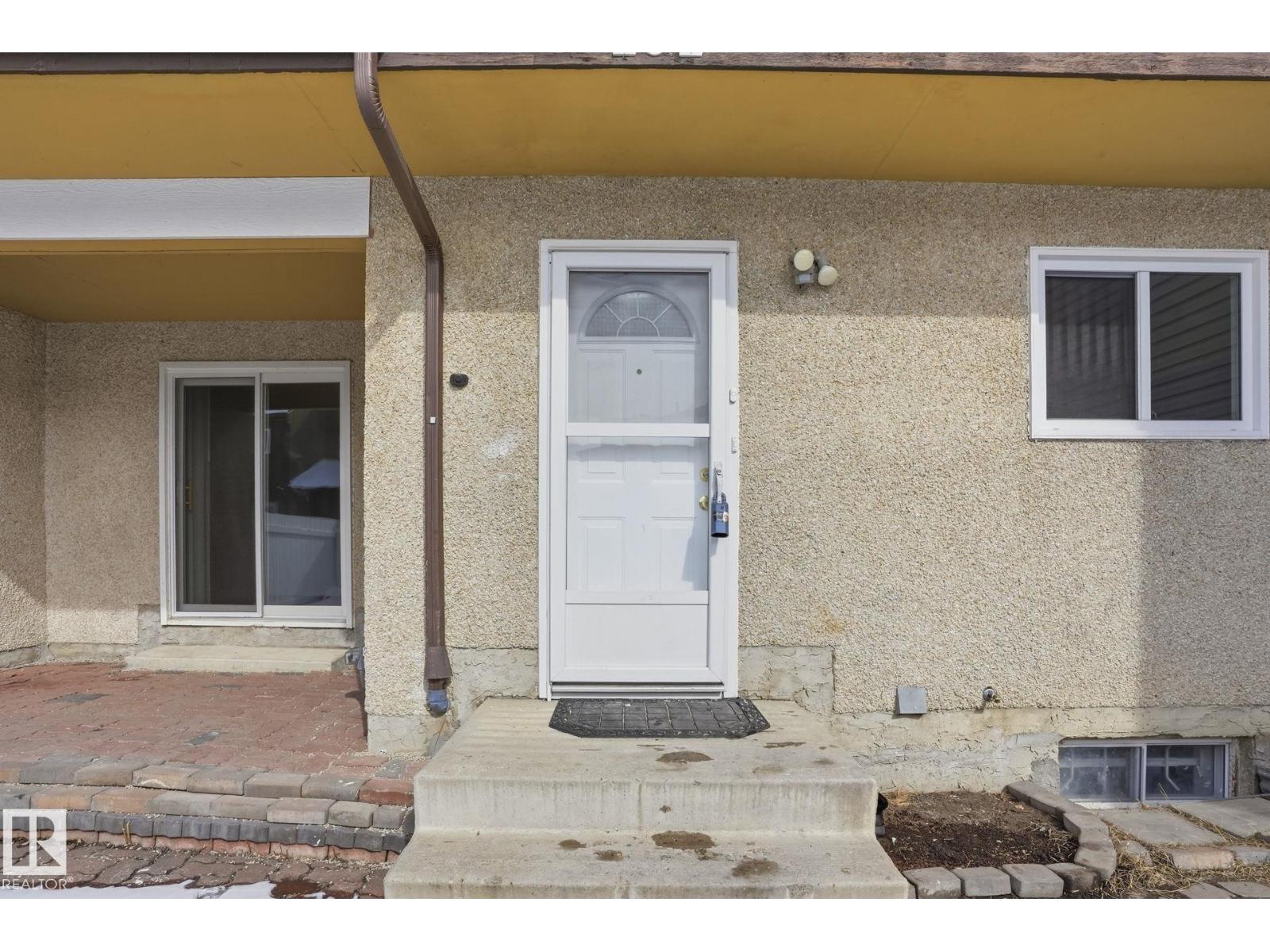 202 Kaskitayo Ct Nw, Edmonton, Alberta  T6J 3T3 - Photo 4 - E4479599