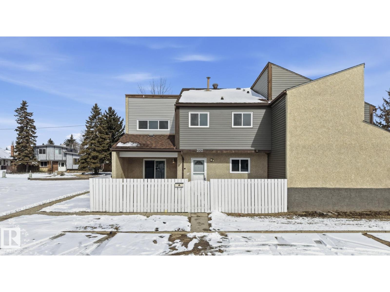 202 KASKITAYO CT NW, edmonton, Alberta