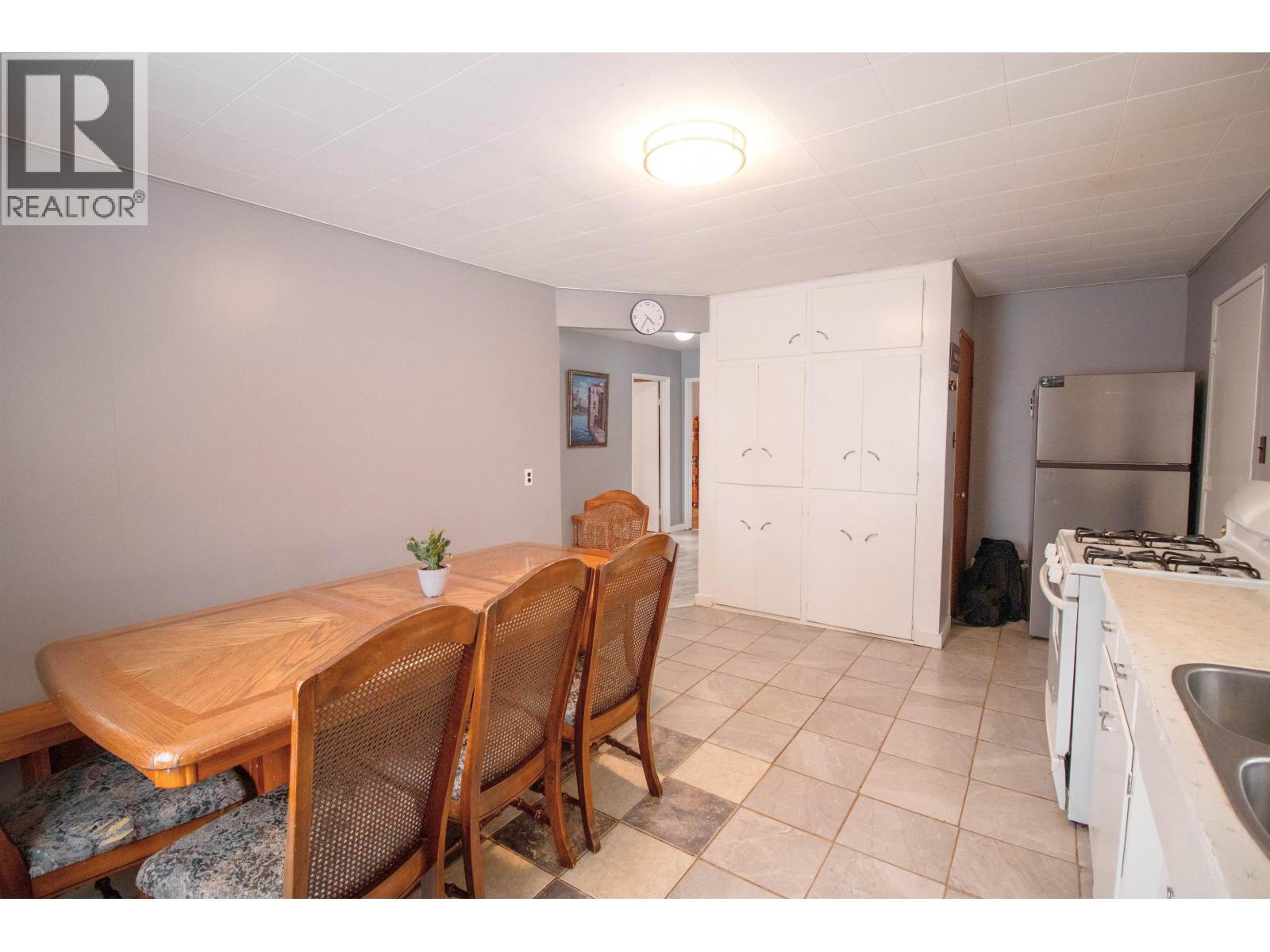 10220 96 Avenue, Fort St. John, British Columbia  V1J 1L4 - Photo 10 - R3104972