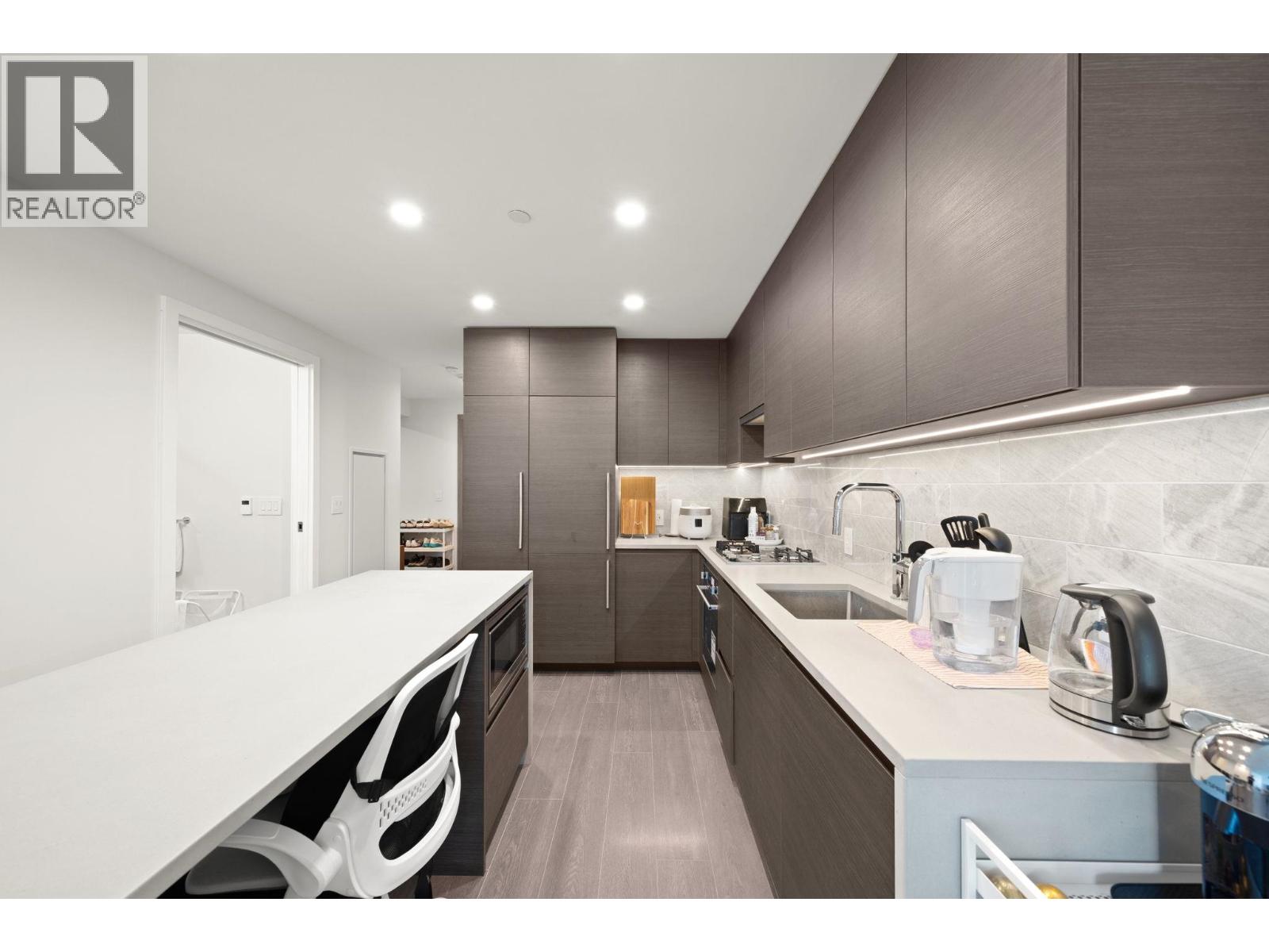 2403 4168 Lougheed Highway, Burnaby, British Columbia  V5C 0N9 - Photo 6 - R3095718