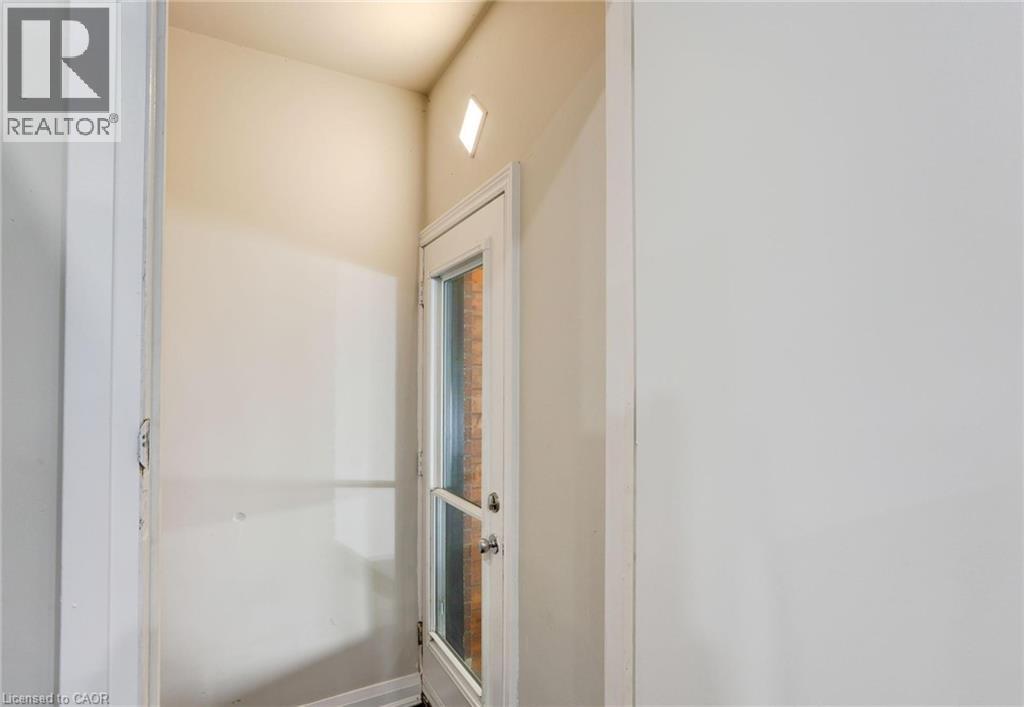 7 Cardill Crescent, Waterloo, Ontario  N2L 3Y7 - Photo 19 - 40814440