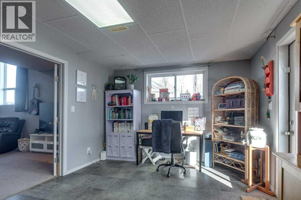 13 Heritage Drive, Penhold, Alberta  T0M 1R0 - Photo 28 - A2280093