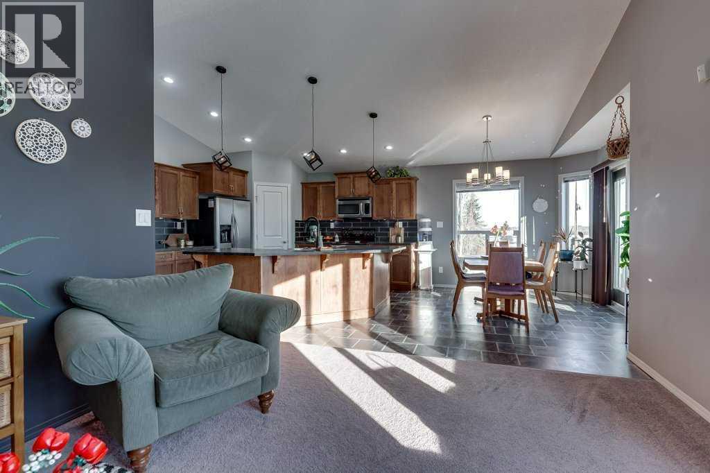 13 Heritage Drive, Penhold, Alberta  T0M 1R0 - Photo 11 - A2280093