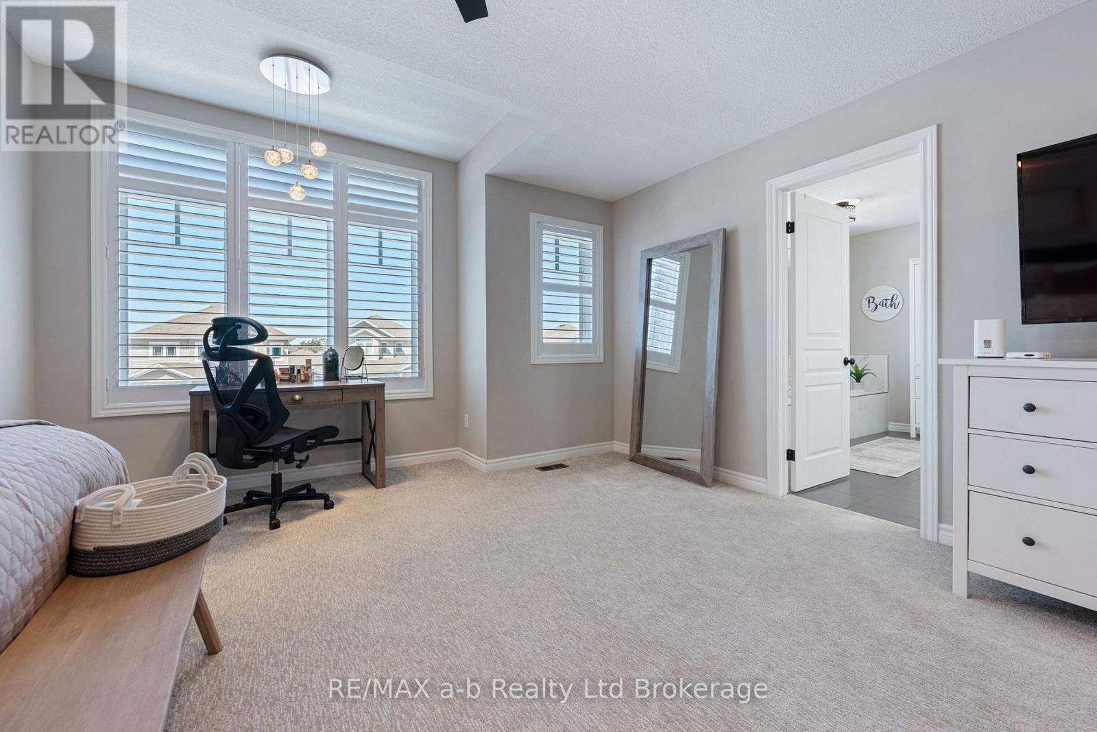 11 Chamberlain Avenue, Ingersoll, Ontario  N5C 0C6 - Photo 23 - X12937636