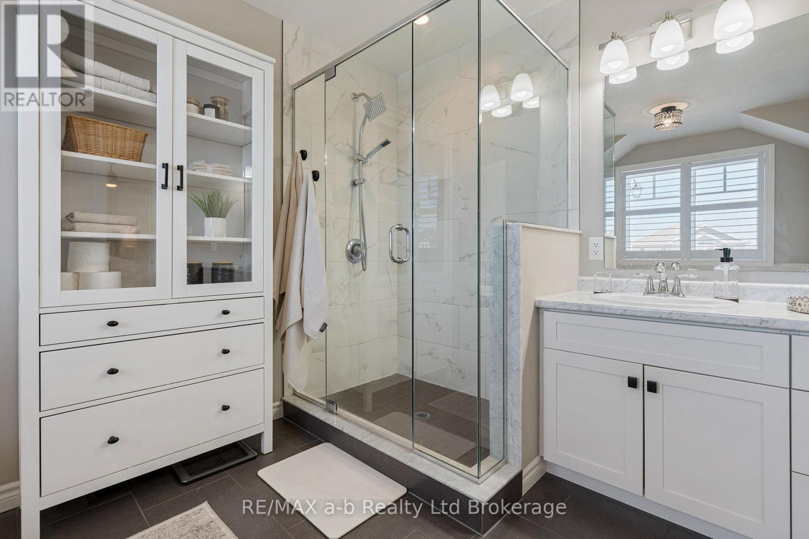 11 Chamberlain Avenue, Ingersoll, Ontario  N5C 0C6 - Photo 26 - X12937636