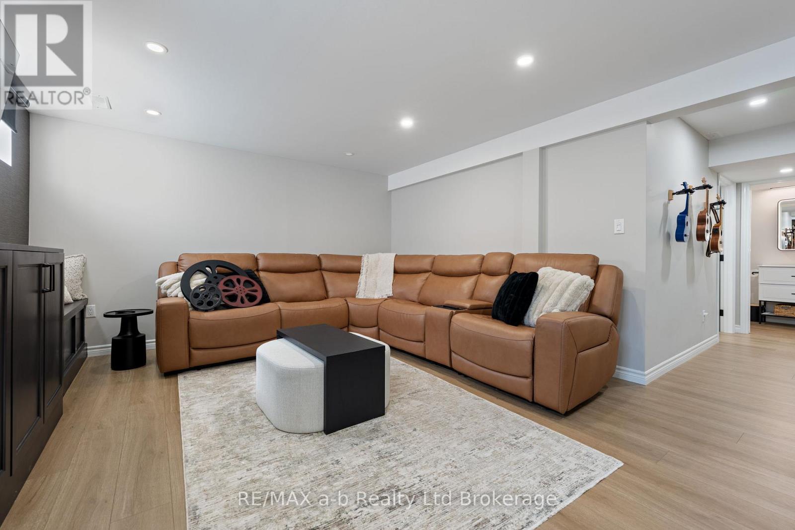 11 Chamberlain Avenue, Ingersoll, Ontario  N5C 0C6 - Photo 29 - X12937636