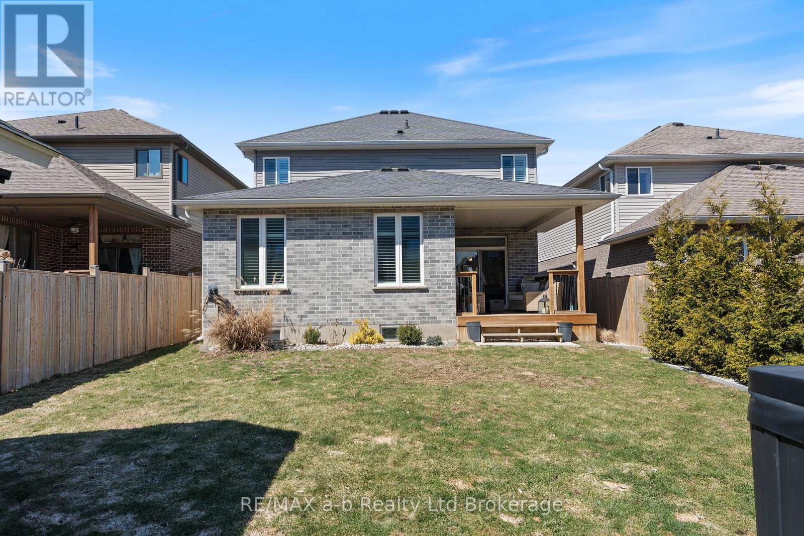 11 Chamberlain Avenue, Ingersoll, Ontario  N5C 0C6 - Photo 33 - X12937636