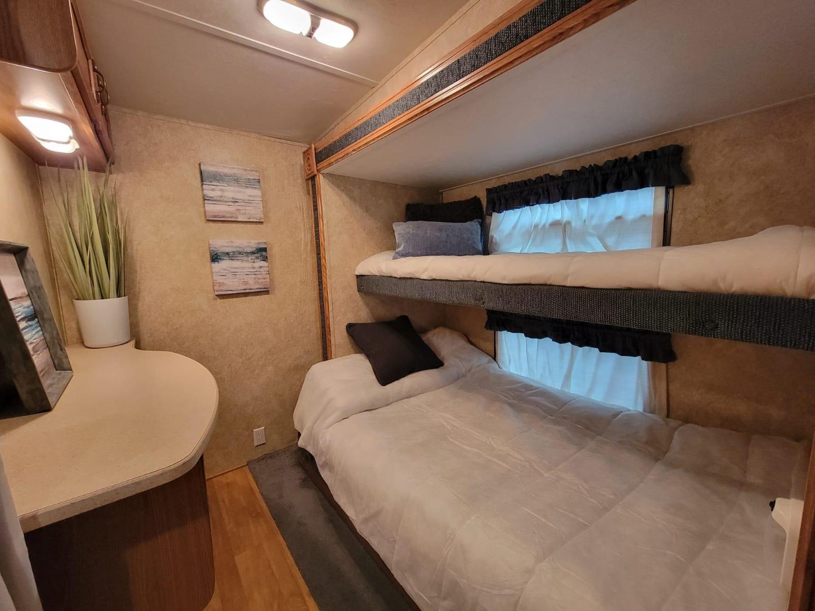 191 8400 Shook Road, Mission, British Columbia  V2V 7L3 - Photo 8 - R3104379