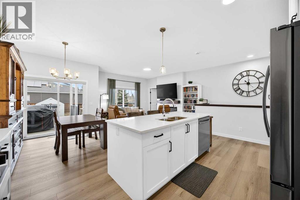 826 Mandalay Link, Carstairs, Alberta  T0M 0N0 - Photo 12 - A2296046