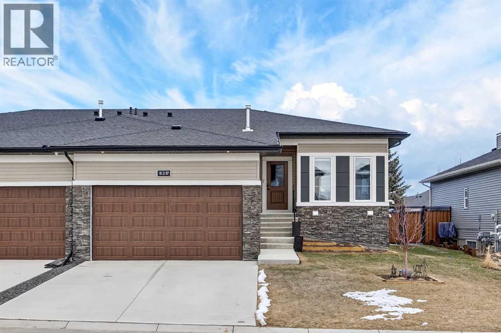 826 Mandalay Link, Carstairs, Alberta  T0M 0N0 - Photo 2 - A2296046