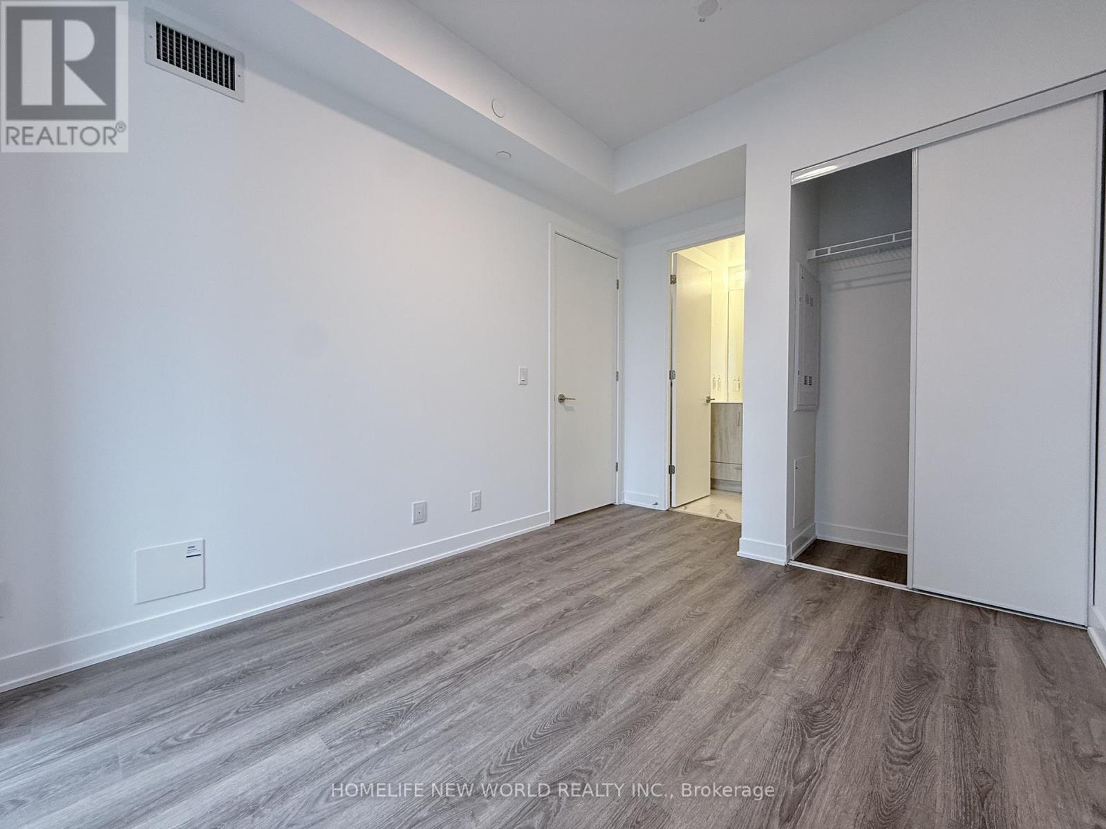 2807 - 180 Front Street E, Toronto, Ontario  M5A 0K9 - Photo 13 - C12937626