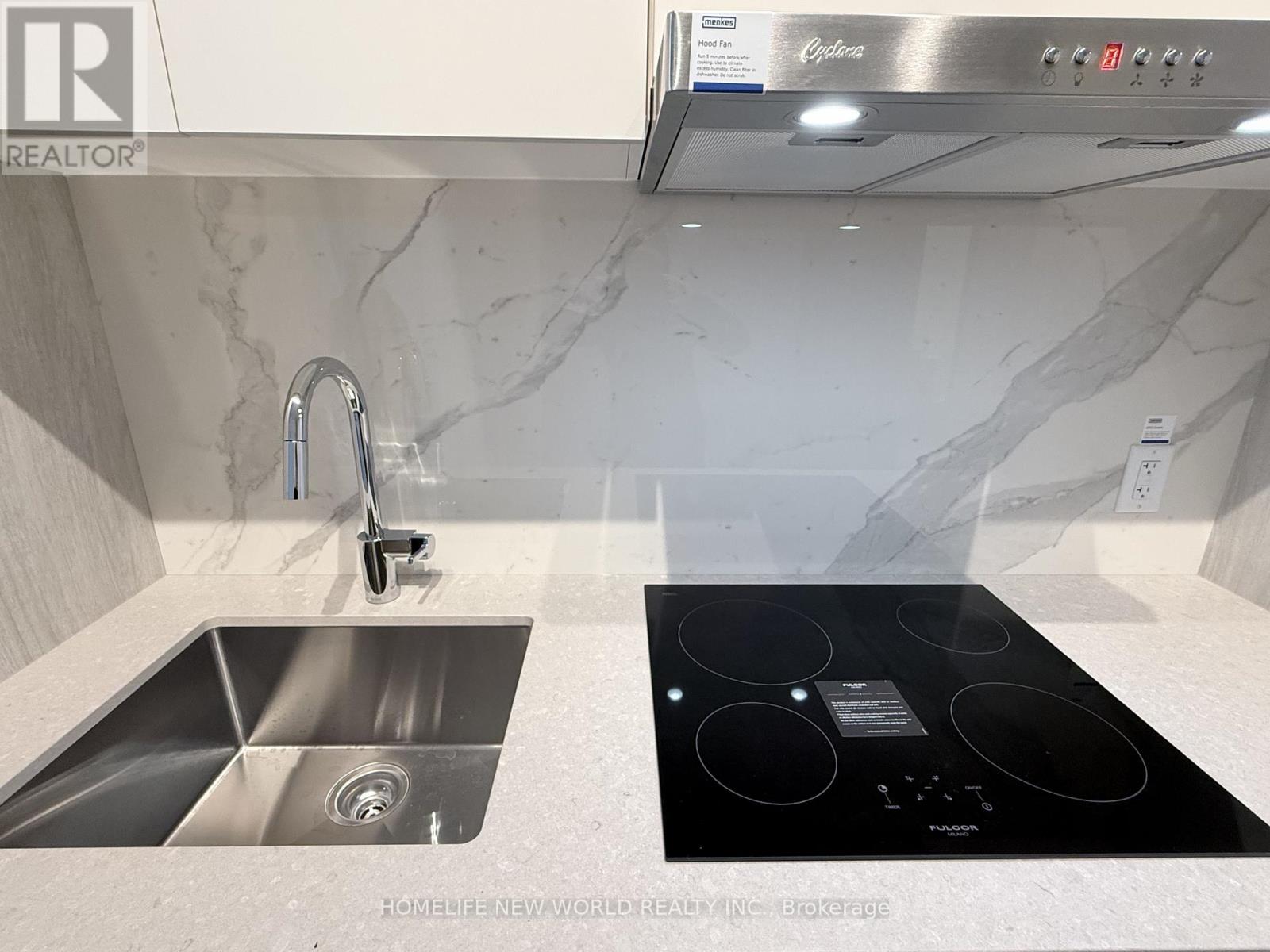 2807 - 180 Front Street E, Toronto, Ontario  M5A 0K9 - Photo 5 - C12937626