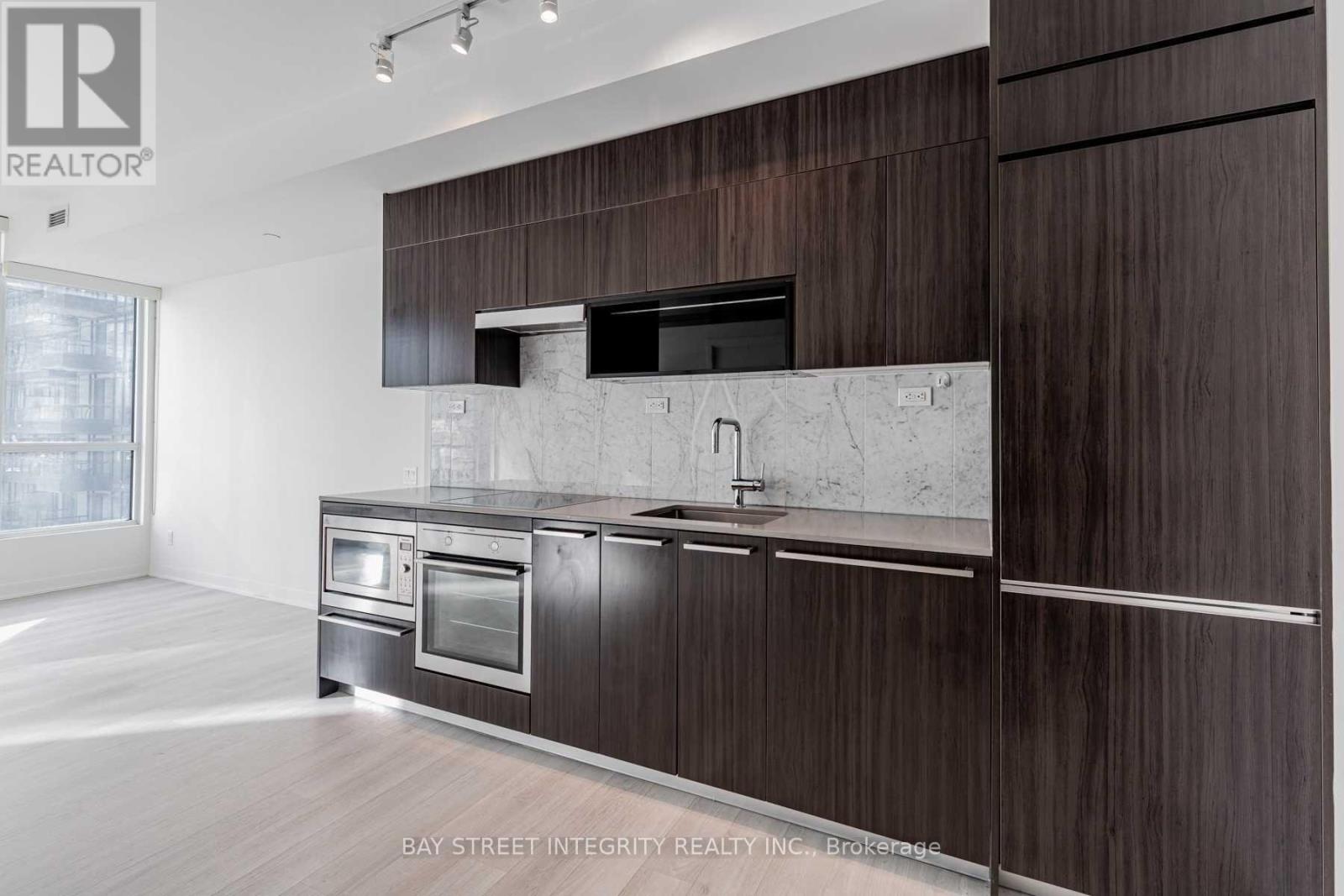 2107 - 80 Queens Wharf Road, Toronto, Ontario  M5V 0B4 - Photo 5 - C12937670