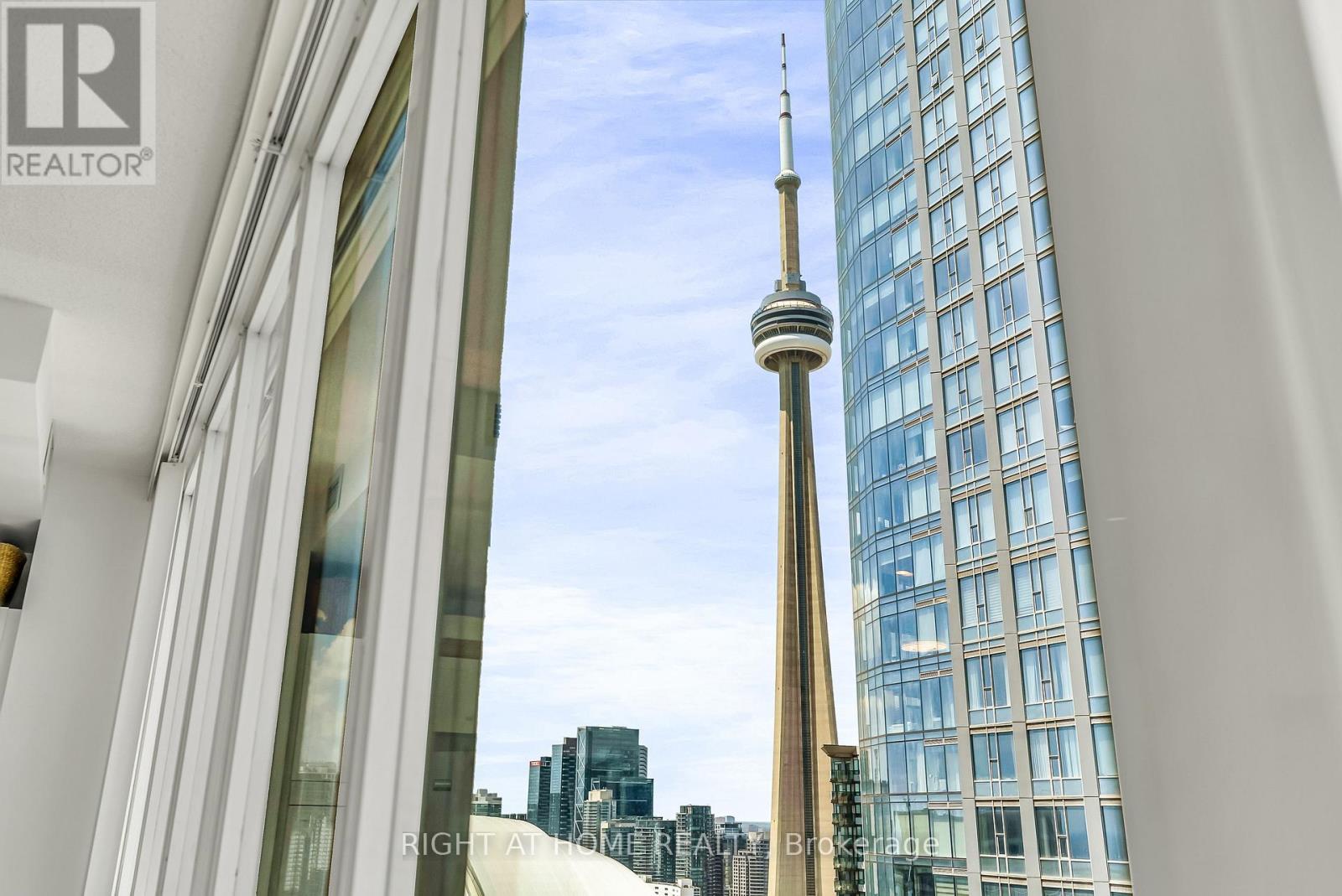 3202 - 8 York Street, Toronto, Ontario  M5J 2Y2 - Photo 6 - C12937694